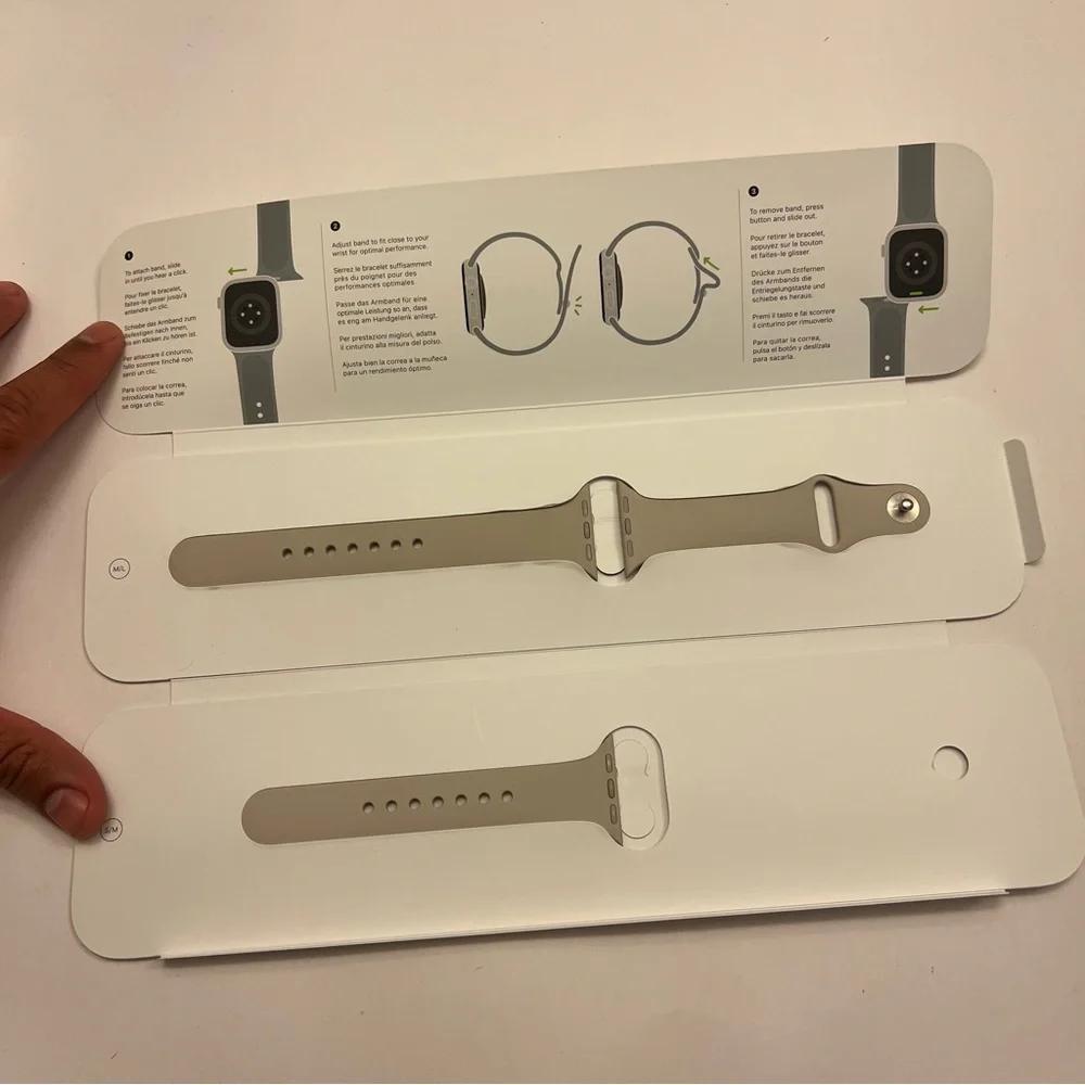 Apple Watch OEM Repacement Band (38/40/41 size large and‎ small)